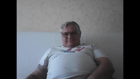 Snapshot of thierrysymp chatting on September 28, 2025, 9:14 am Thierrysymp online show from September 28, 2025, 9:14 am