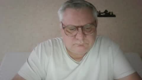 Thierrysymp online show from February 17, 2026, 4:57 pm
