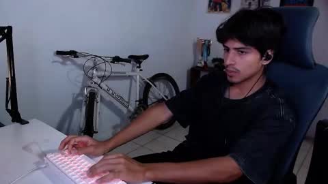 thieves_us online show from October 28, 2025, 5:48 pm