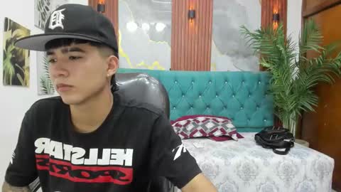  THIAGO COLLINS  online show from February 22, 2026, 10:41 pm