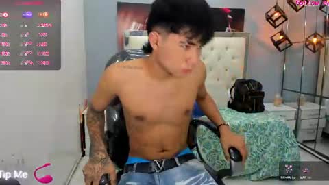 Snapshot of thiiago_collins chatting on June 21, 2026, 10:45 pm THIAGO COLLINS online show from June 21, 2026, 10:45 pm