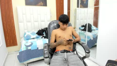 Snapshot of thiiago_collins chatting on June 26, 2026, 8:35 pm THIAGO COLLINS online show from June 26, 2026, 8:35 pm