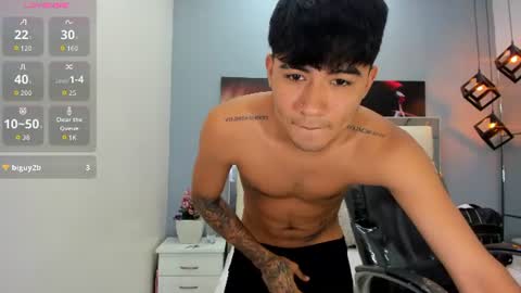 Snapshot of thiiago_collins chatting on July 9, 2026, 11:20 pm THIAGO COLLINS online show from July 9, 2026, 11:20 pm