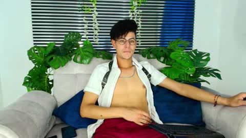 Thiago Saenzz online show from March 3, 2026, 6:14 pm