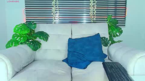 Snapshot of thiiagosaeenz chatting on April 21, 2026, 5:50 pm Thiago Saenzz online show from April 21, 2026, 5:50 pm