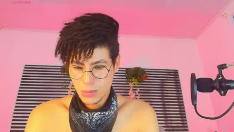 Snapshot of thiiagosaeenz chatting on May 30, 2026, 5:21 pm Thiago Saenzz online show from May 30, 2026, 5:21 pm