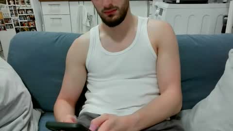 Snapshot of thinboy2 chatting on January 8, 2026, 4:31 pm Thinboy2 online show from January 8, 2026, 4:31 pm