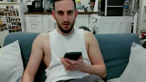 Snapshot of thinboy2 chatting on January 9, 2026, 2:31 pm Thinboy2 online show from January 9, 2026, 2:31 pm