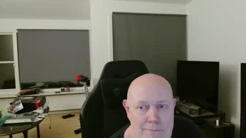 Snapshot of thomas315627 chatting on April 15, 2026, 8:53 pm thomas315627 online show from April 15, 2026, 8:53 pm