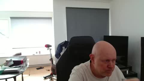 Snapshot of thomas315627 chatting on April 16, 2026, 1:01 pm thomas315627 online show from April 16, 2026, 1:01 pm