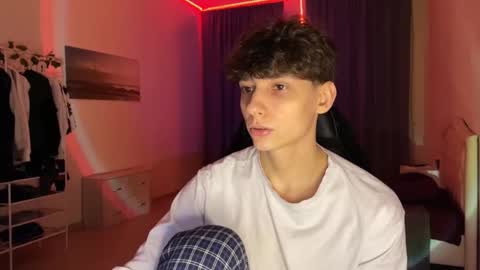 Thomas Hill online show from March 10, 2026, 10:48 pm