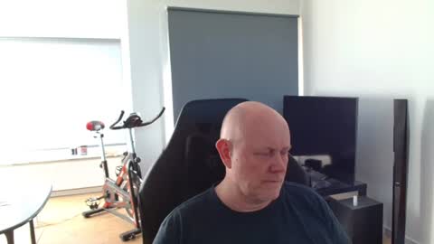thomas806035 online show from June 20, 2026, 6:22 pm