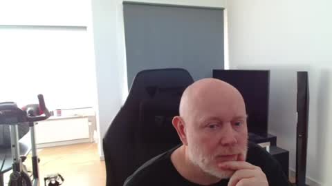 thomas806035 online show from July 5, 2026, 4:14 pm
