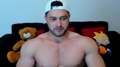 Snapshot of thomas_brandon chatting on January 21, 2025, 4:21 am Thomas Brandon online show from January 21, 2025, 4:21 am