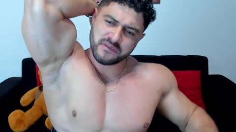 Snapshot of thomas_brandon chatting on February 24, 2025, 12:30 am Thomas Brandon online show from February 24, 2025, 12:30 am