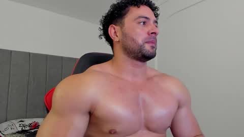 Snapshot of thomas_brandon chatting on September 23, 2025, 4:26 am Thomas Brandon online show from September 23, 2025, 4:26 am
