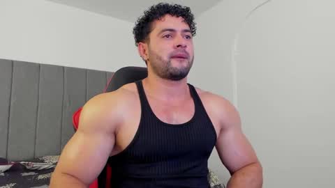 Snapshot of thomas_brandon chatting on September 25, 2025, 5:44 am Thomas Brandon online show from September 25, 2025, 5:44 am