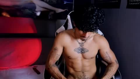 Snapshot of thomas_fit1 chatting on April 22, 2026, 7:00 am Thomas 3 JUST STAY AND BE MY LAST LOVE online show from April 22, 2026, 7:00 am