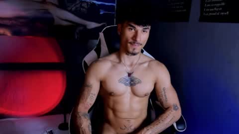 Snapshot of thomas_fit1 chatting on April 28, 2026, 2:27 am Thomas 3 JUST STAY AND BE MY LAST LOVE online show from April 28, 2026, 2:27 am