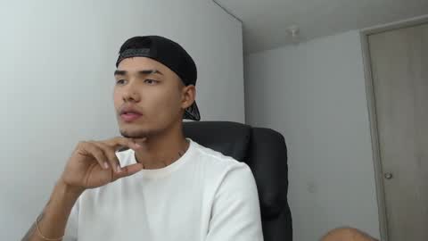 Thomas online show from January 15, 2025, 7:59 am