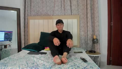 thomas_millers online show from April 8, 2026, 1:16 am