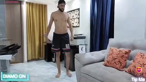 Thomas online show from September 24, 2025, 7:39 pm