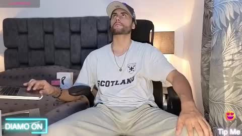 Thomas online show from October 1, 2025, 4:35 pm