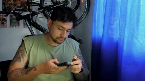 Thomas online show from November 25, 2025, 4:40 pm