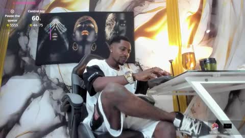 Thomas online show from November 12, 2025, 1:06 am