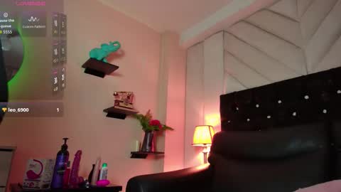 Snapshot of thomasandsamantha chatting on February 17, 2026, 1:07 pm thomasandsamantha online show from February 17, 2026, 1:07 pm