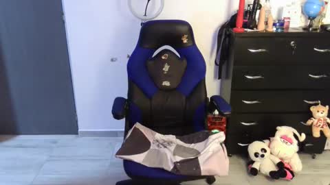 VALERIA online show from April 16, 2026, 10:34 pm