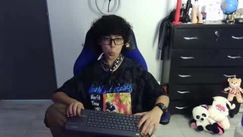 Snapshot of thomascooper_cams chatting on April 19, 2026, 8:11 pm VALERIA online show from April 19, 2026, 8:11 pm