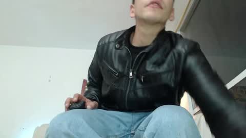 thomasjons online show from April 16, 2026, 4:35 am