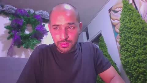 thomas  smith online show from February 23, 2025, 4:17 am