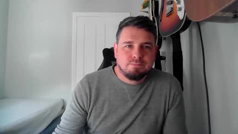 thomisfra online show from October 22, 2025, 11:32 am