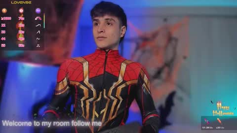 Thom Klein online show from November 1, 2025, 7:38 pm