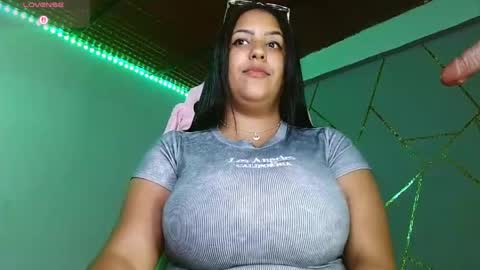 Snapshot of thommson_caroline chatting on May 19, 2026, 1:56 am Carol online show from May 19, 2026, 1:56 am