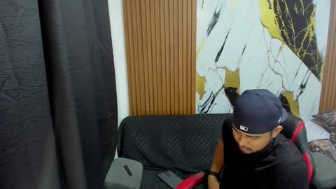 thomson_hot01 online show from January 16, 2026, 5:22 am