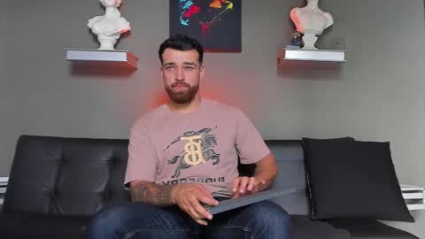 thor_evans online show from October 29, 2025, 8:43 pm