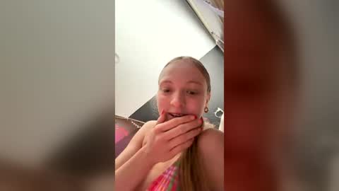 Snapshot of thornablyss chatting on June 11, 2026, 4:38 pm thornablyss online show from June 11, 2026, 4:38 pm