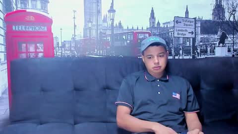 Snapshot of threesome_sexy chatting on December 3, 2024, 11:01 am BRITHANY BRYAN ALEX online show from December 3, 2024, 11:01 am