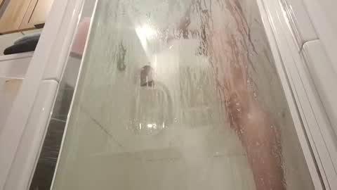 thxgorilla45 online show from April 16, 2026, 10:16 am