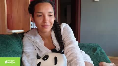 tia_j online show from September 23, 2025, 5:21 am