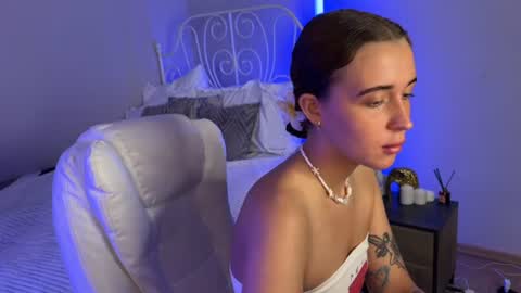 Snapshot of tiana_belle_ chatting on June 14, 2026, 1:36 am Tiana online show from June 14, 2026, 1:36 am