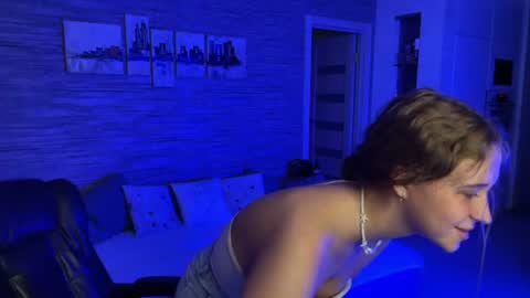 Snapshot of tiana_belle_ chatting on July 20, 2026, 12:03 am Tiana online show from July 20, 2026, 12:03 am