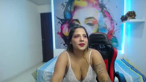 Snapshot of tiana_breeze chatting on October 13, 2025, 12:32 am tiana_breeze online show from October 13, 2025, 12:32 am