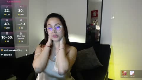 Snapshot of tiana_sweett chatting on July 1, 2026, 1:40 am tiana online show from July 1, 2026, 1:40 am