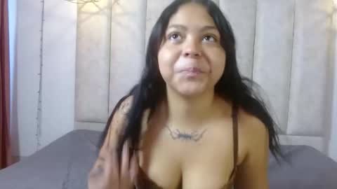 Snapshot of tianaglowcs chatting on April 9, 2026, 3:39 pm tiana online show from April 9, 2026, 3:39 pm