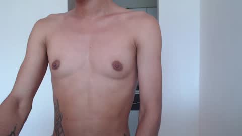 Snapshot of tianiiss_sweet chatting on July 16, 2026, 4:13 pm Tiana online show from July 16, 2026, 4:13 pm