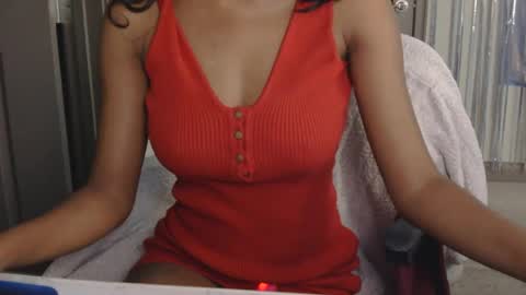 Snapshot of tiaradarling chatting on September 30, 2025, 7:35 am Tiara online show from September 30, 2025, 7:35 am